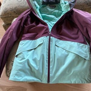 Patagonia Mint and Maroon Jacket